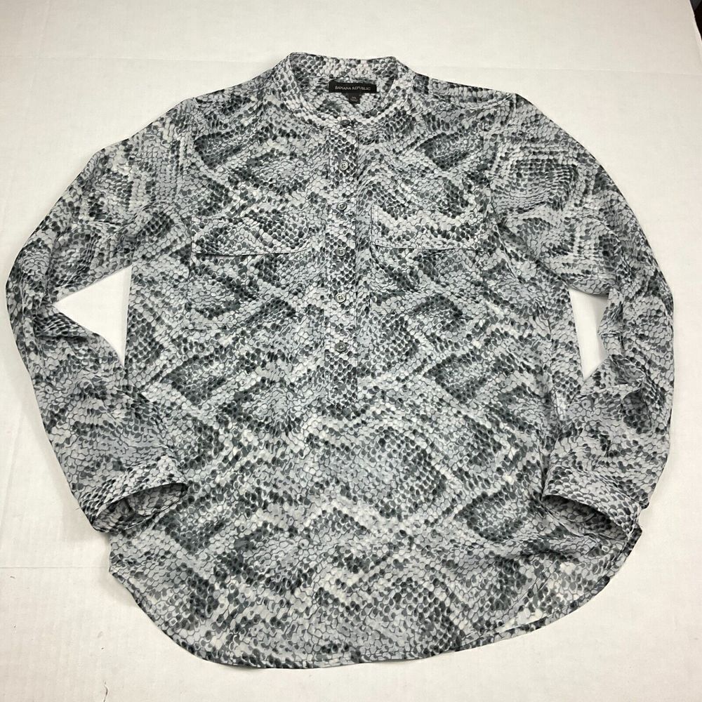Banana Republic Womens Popover Blouse Shirt Snakeskin Work Long Sleeve Top XS